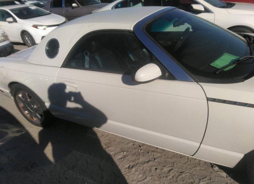 2002 Ford Thunderbird
