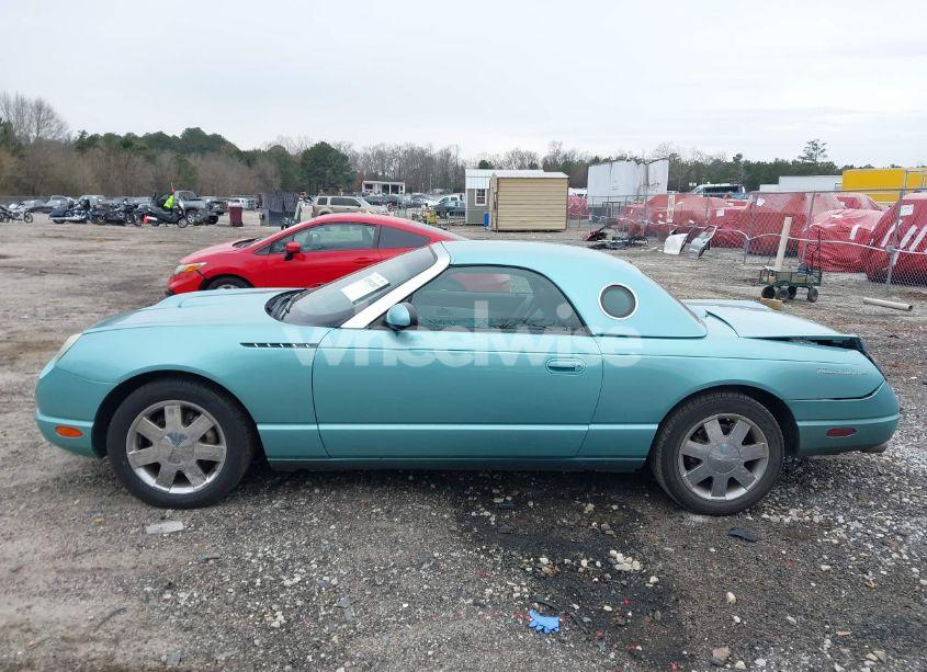 2002 Ford Thunderbird