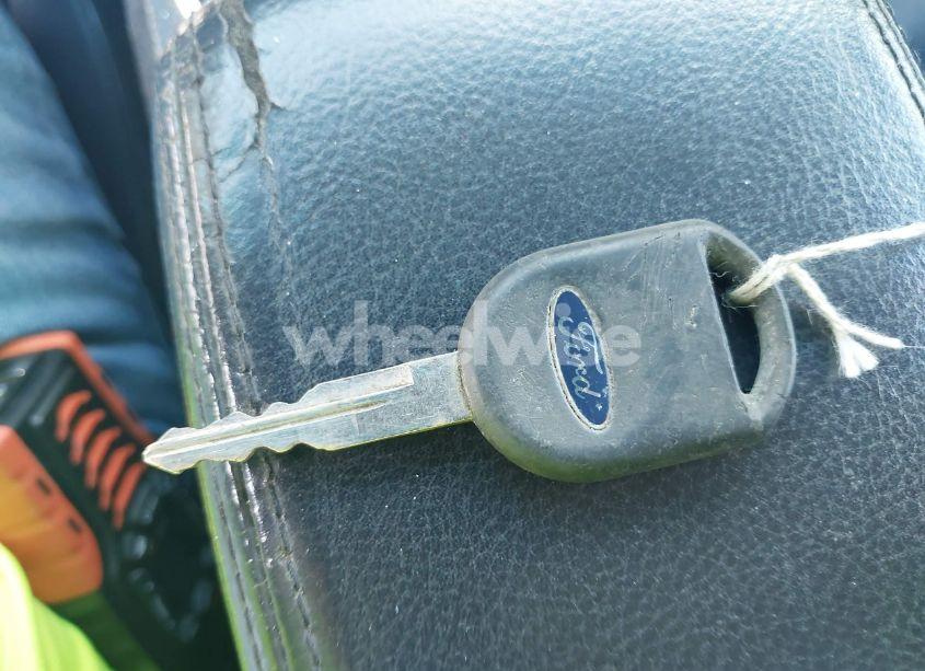 2003 Ford Thunderbird