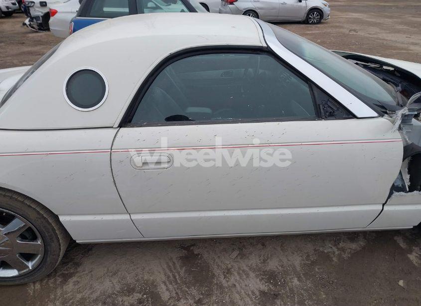 2003 Ford Thunderbird