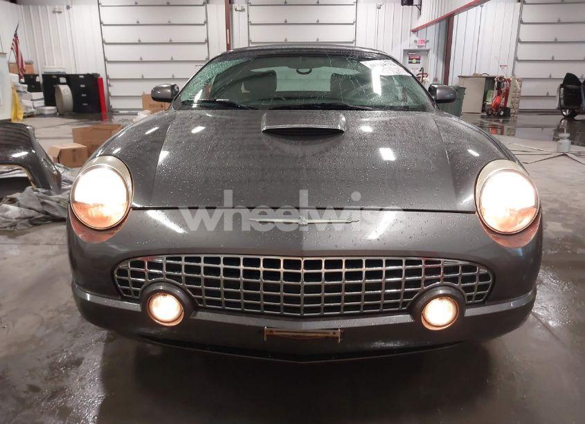 2003 Ford Thunderbird