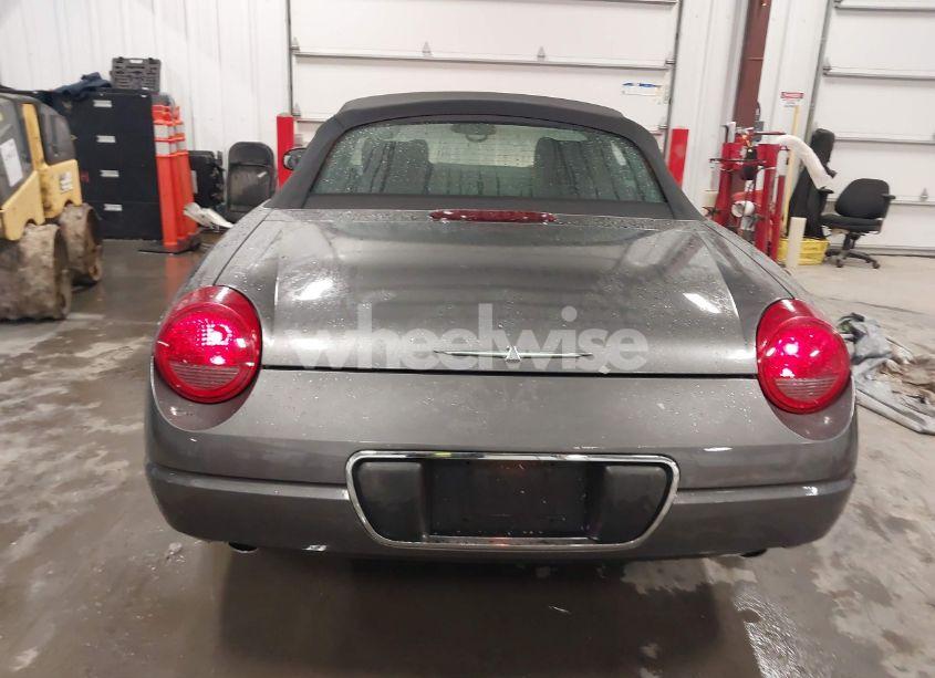 2003 Ford Thunderbird