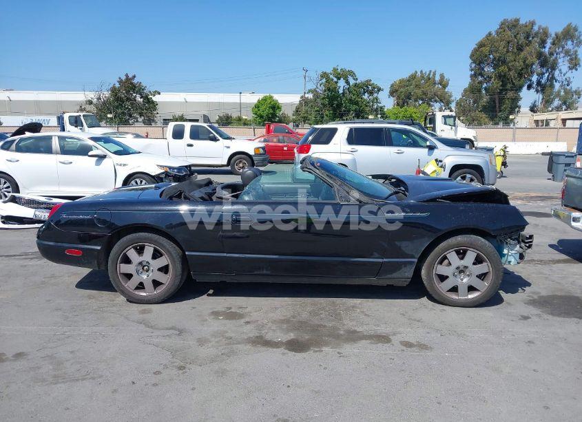 2002 Ford Thunderbird