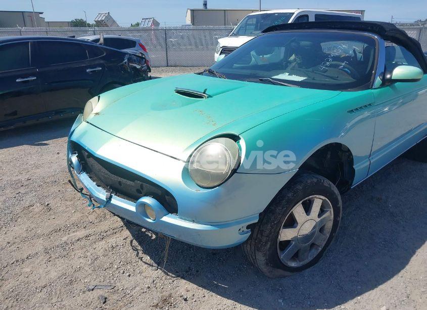 2002 Ford Thunderbird