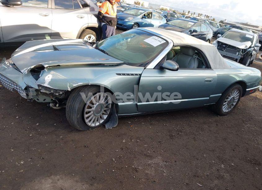 2004 Ford Thunderbird