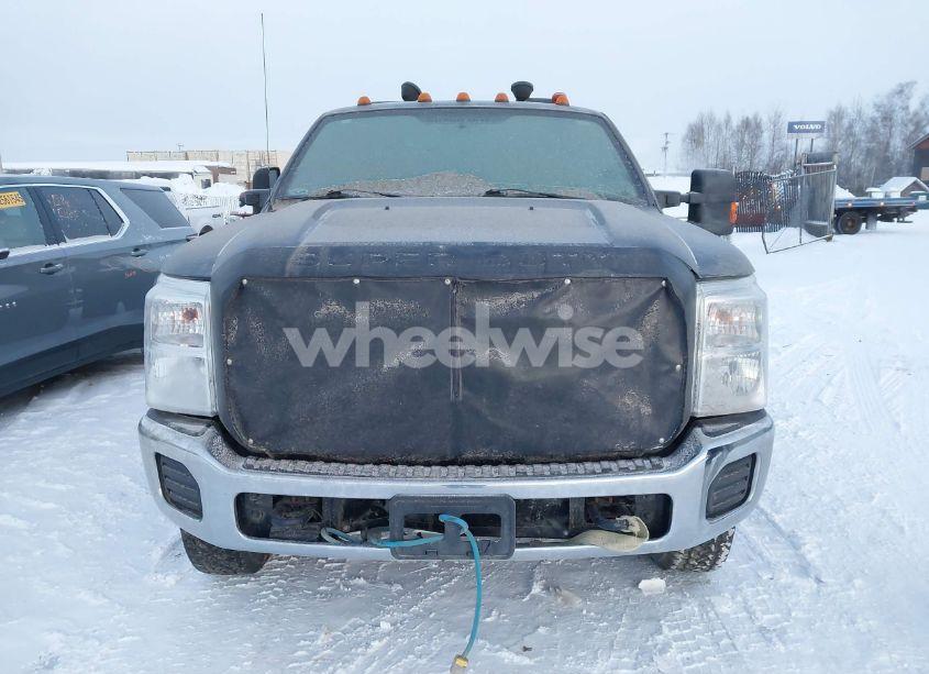 Thumbnail 4 of 2014 FORD F-350 CHASSIS XL