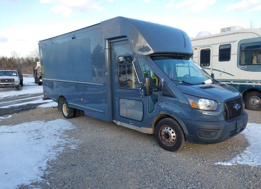 Photo of FORD TRANSIT-350 CUTAWAY