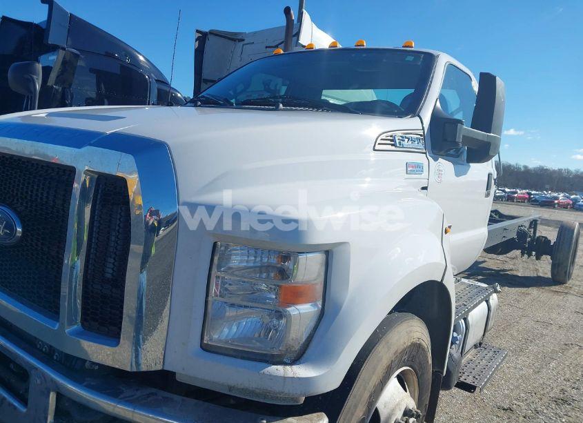 Thumbnail 3 of 2022 FORD F-750 DIESEL