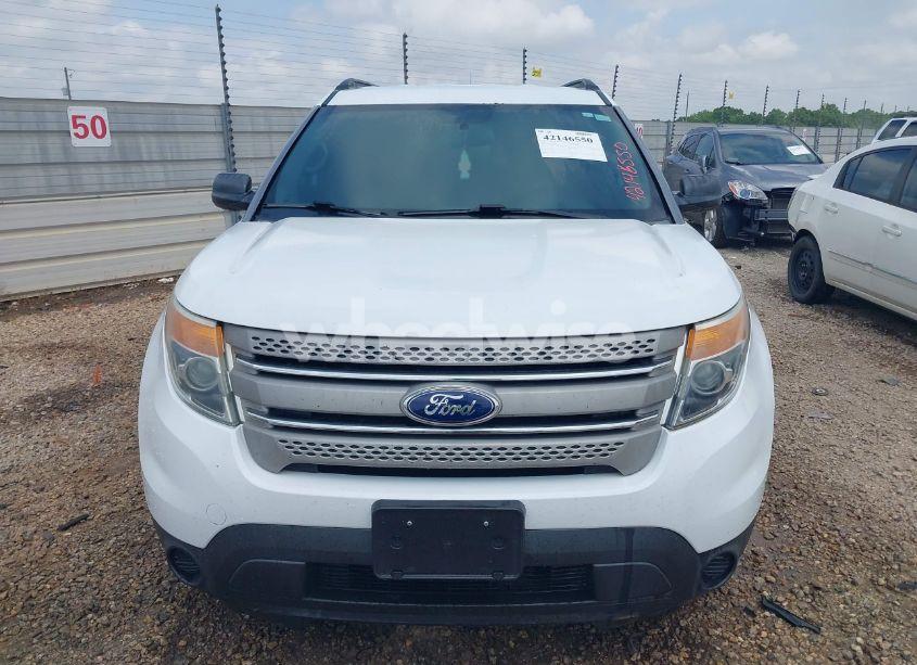 2015 Ford Explorer