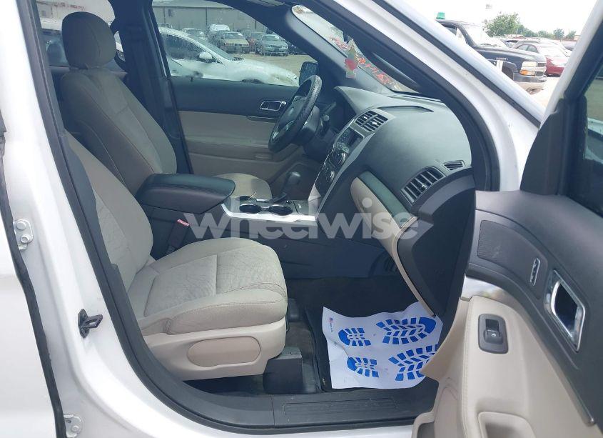 2015 Ford Explorer