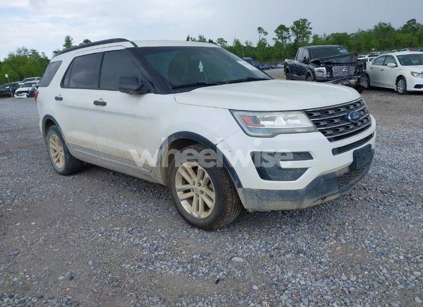 2017 Ford Explorer - Photo 1