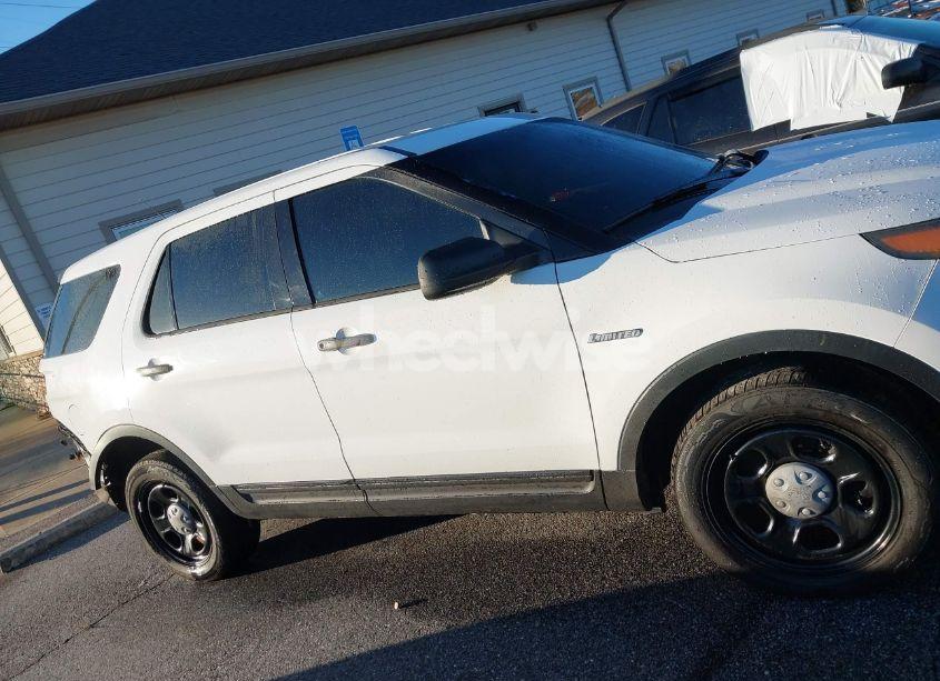 Thumbnail 5 of 2015 FORD POLICE INTERCEPTOR