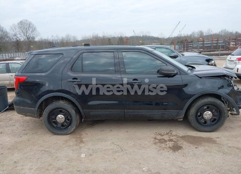 Thumbnail 5 of 2016 FORD POLICE INTERCEPTOR