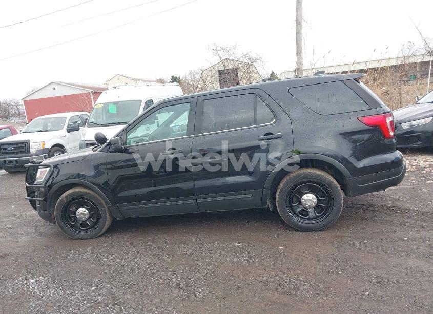 Thumbnail 6 of 2019 FORD POLICE INTERCEPTOR