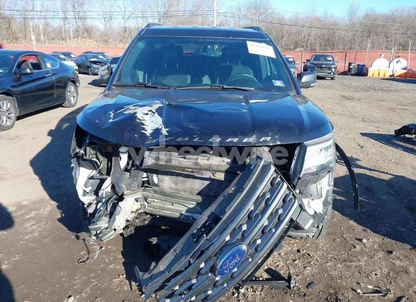 Thumbnail 4 of 2019 FORD EXPLORER XLT
