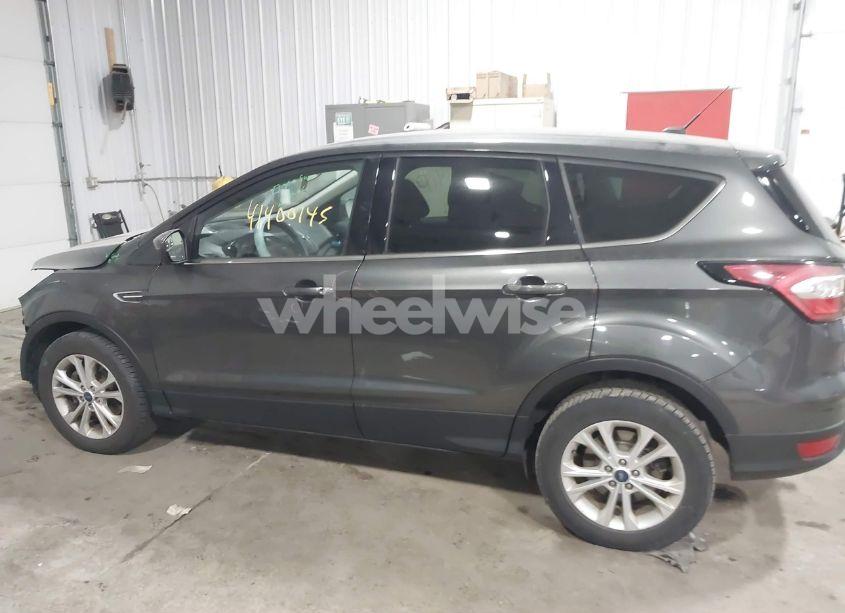 Thumbnail 7 of 2017 FORD ESCAPE SE