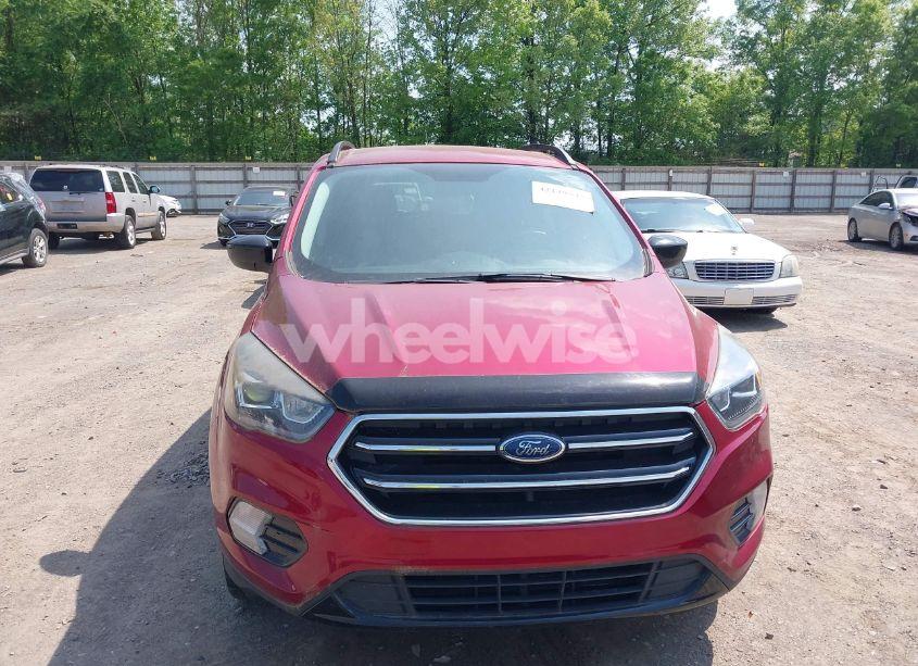 Thumbnail 4 of 2018 FORD ESCAPE SE