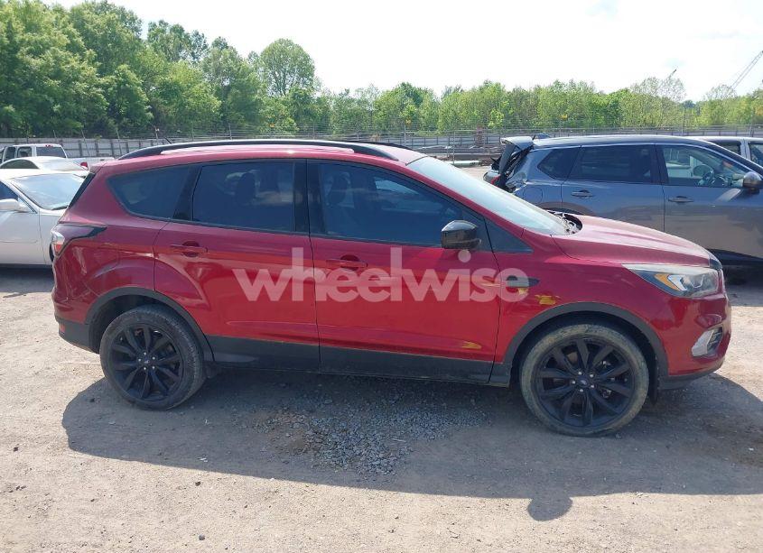 Thumbnail 5 of 2018 FORD ESCAPE SE