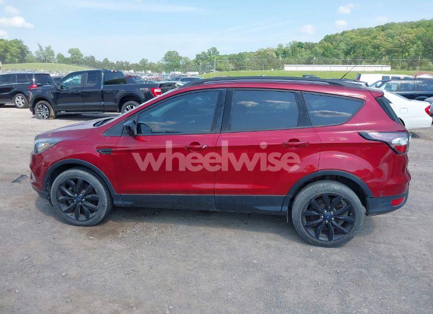 Thumbnail 6 of 2018 FORD ESCAPE SE