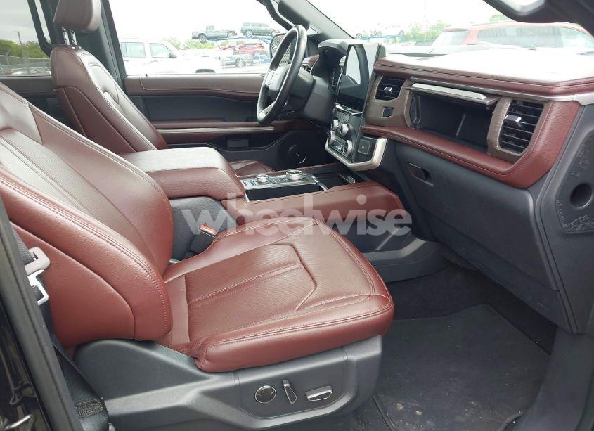 Thumbnail 13 of 2024 FORD EXPEDITION LIMITED MAX