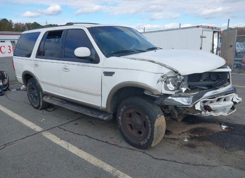 Main photo of 2002 FORD EXPEDITION EDDIE BAUER with VIN 1FMPU18L32LA88241