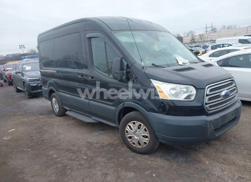 Photo of FORD TRANSIT-150 XLT