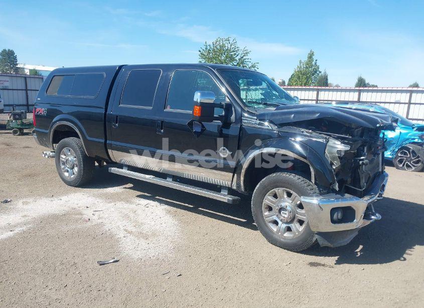 Photo of FORD F-350 LARIAT