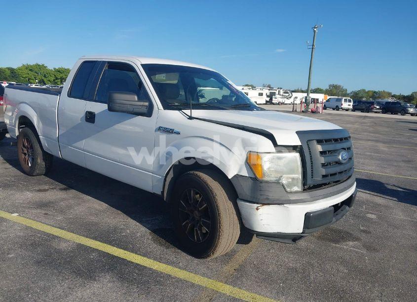 Main photo of 2010 FORD F-150 with VIN 1FTEX1C84AFD73386