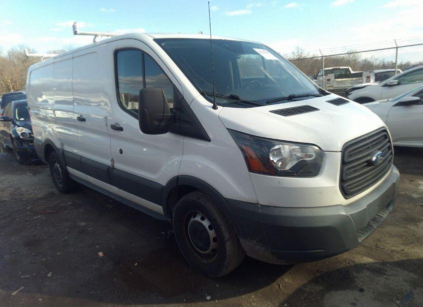 Photo of FORD TRANSIT-150