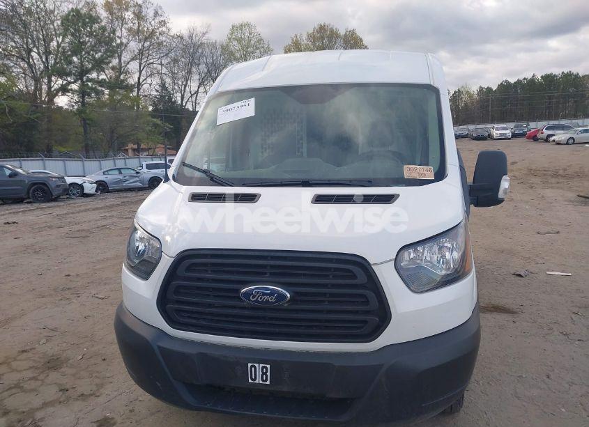 Thumbnail 4 of 2019 FORD TRANSIT-150