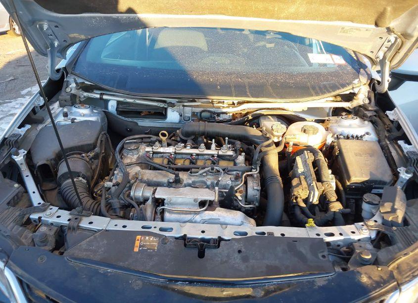 Thumbnail 2 of 2017 CHEVROLET CRUZE LT AUTO
