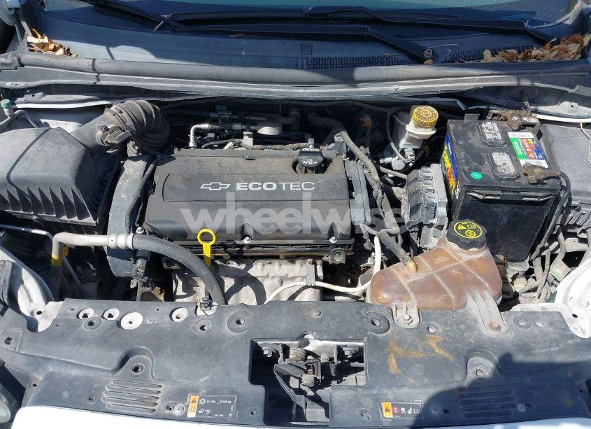 Thumbnail 2 of 2016 CHEVROLET SONIC LT AUTO