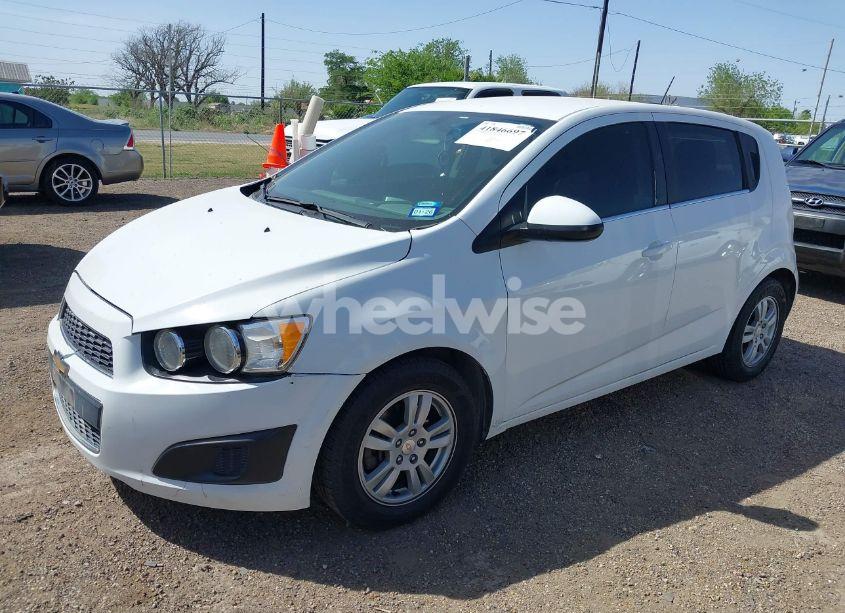 Thumbnail 4 of 2016 CHEVROLET SONIC LT AUTO
