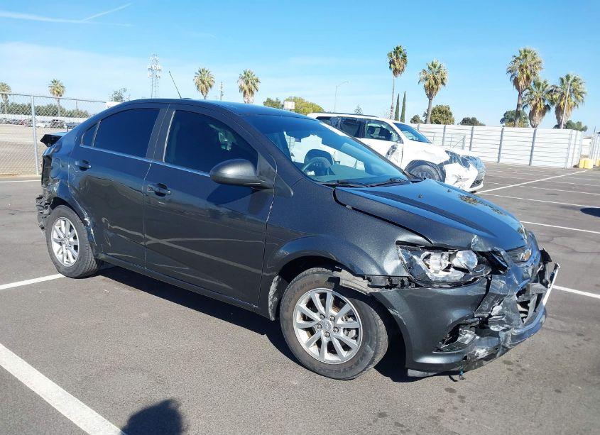 Main photo of 2019 CHEVROLET SONIC LT AUTO with VIN 1G1JD5SB4K4150038