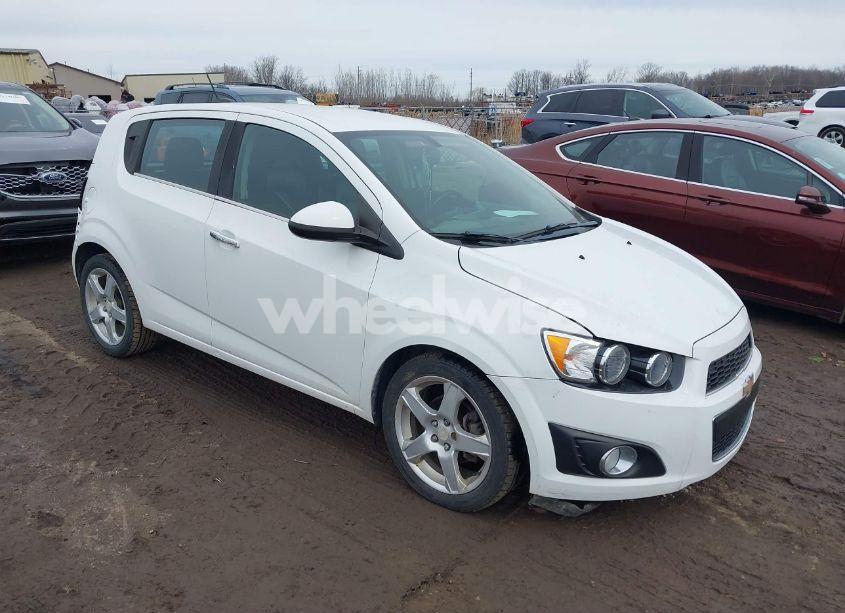 Main photo of 2016 CHEVROLET SONIC LTZ AUTO with VIN 1G1JE6SB9G4146075