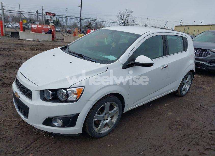 Thumbnail 4 of 2016 CHEVROLET SONIC LTZ AUTO