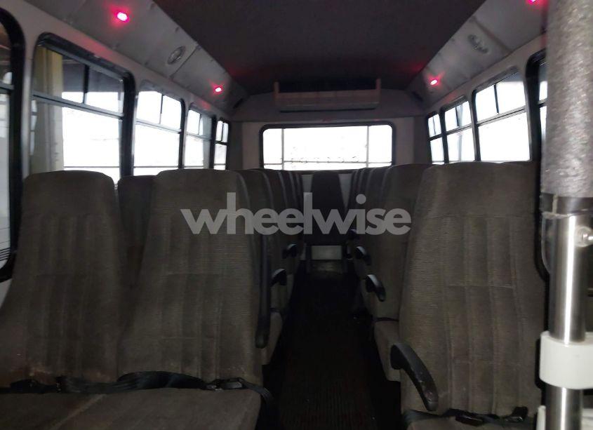 Thumbnail 13 of 2014 CHEVROLET EXPRESS CUTAWAY 4500
