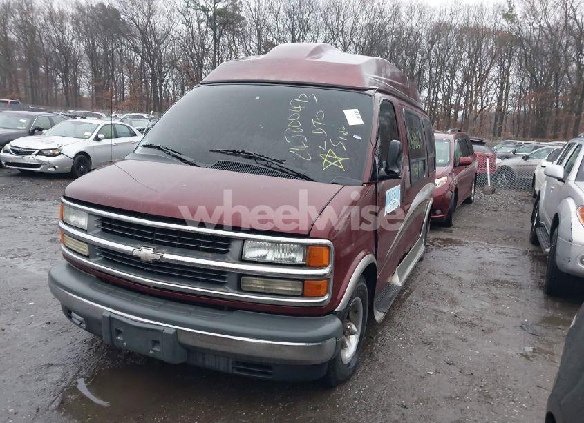 Thumbnail 3 of 2002 CHEVROLET EXPRESS