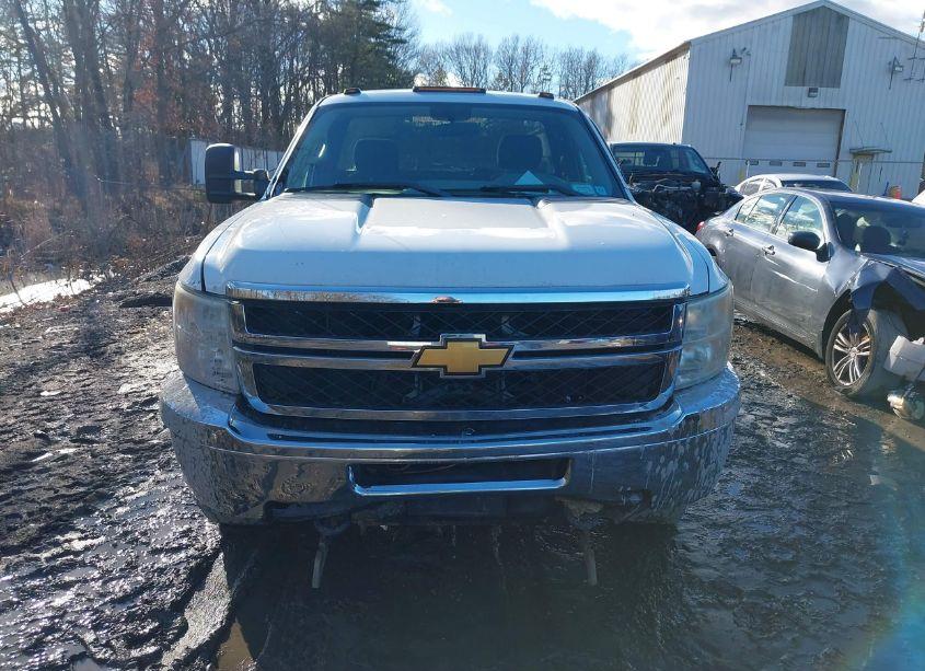Thumbnail 4 of 2011 CHEVROLET SILVERADO 2500HD WORK TRUCK