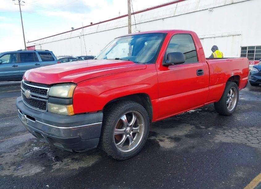 Thumbnail 4 of 2007 CHEVROLET SILVERADO 1500 CLASSIC WORK TRUCK