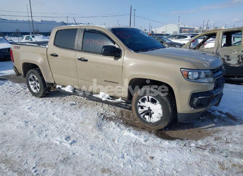 Photo of CHEVROLET COLORADO 4WD SHORT BOX Z71