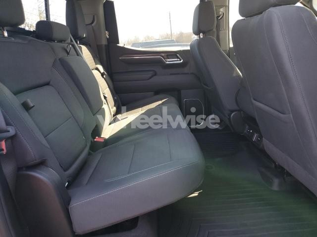 2024 CHEVROLET SILVERADO K1500 LT