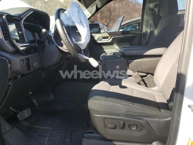 2024 CHEVROLET SILVERADO K1500 LT