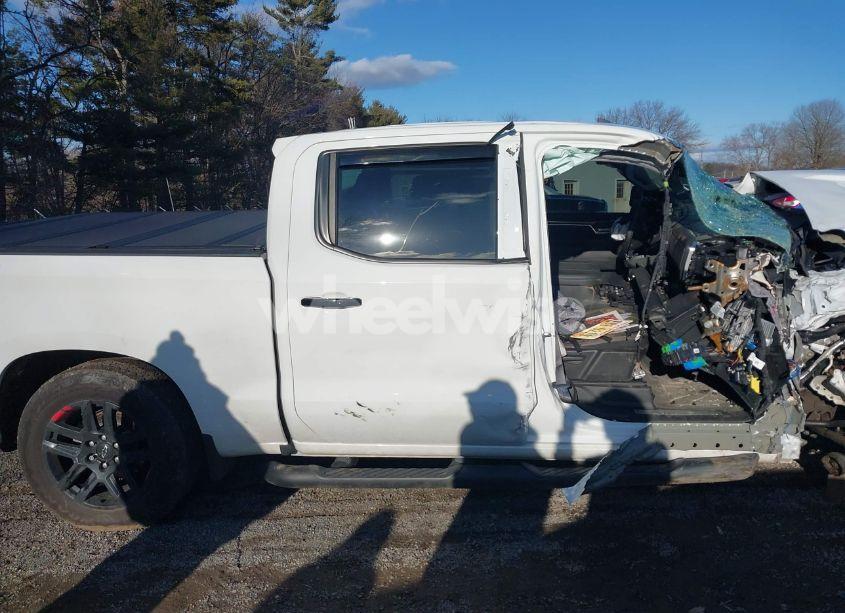 Thumbnail 5 of 2023 CHEVROLET SILVERADO 1500 4WD SHORT BED RST