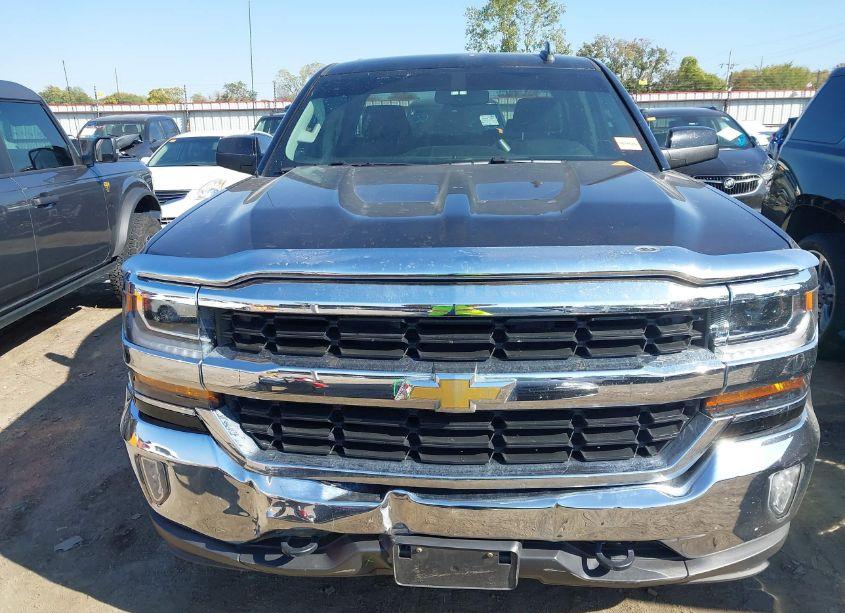 Thumbnail 4 of 2018 CHEVROLET SILVERADO 1500 1LT