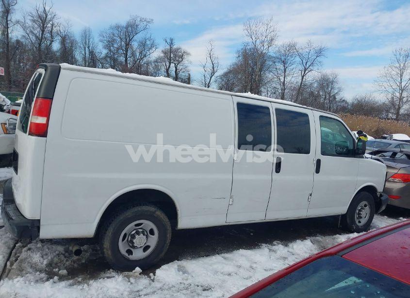 Thumbnail 5 of 2016 CHEVROLET EXPRESS 2500 WORK VAN