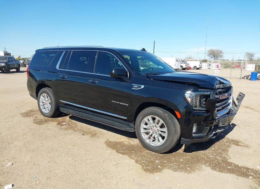 Photo of GMC YUKON XL 2WD SLT