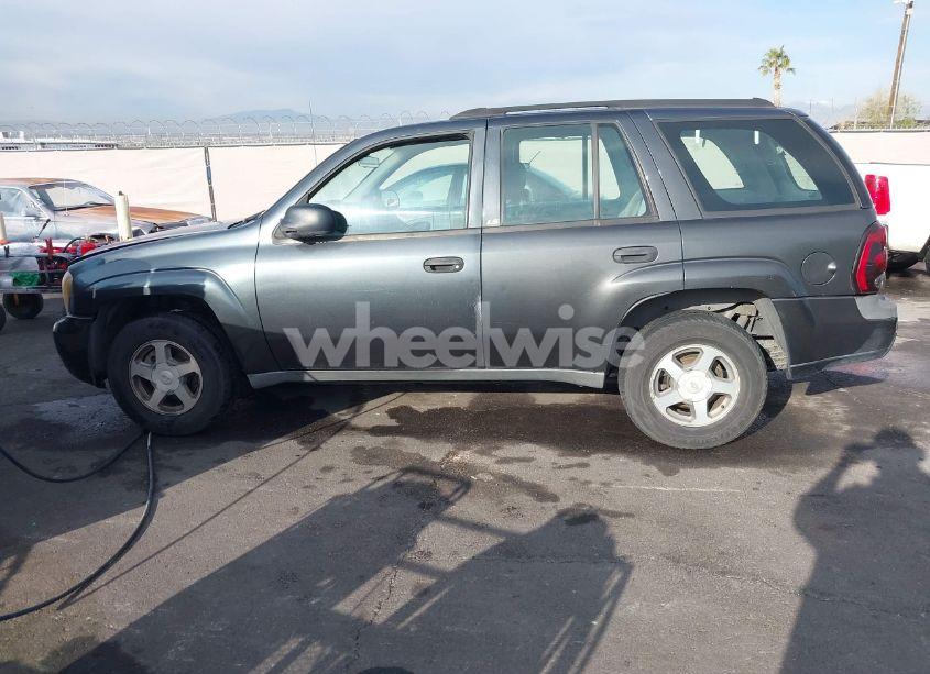 Thumbnail 9 of 2004 CHEVROLET TRAILBLAZER LS