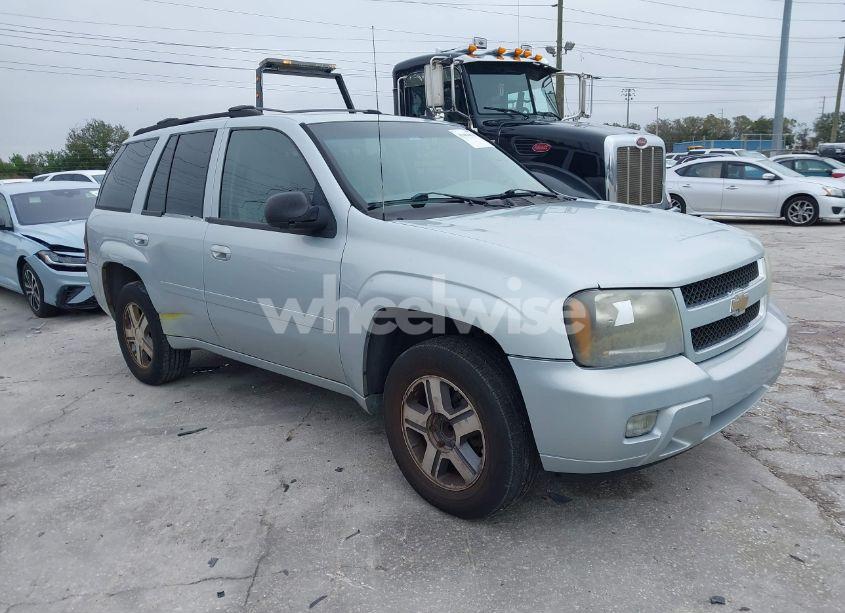 Photo of CHEVROLET TRAILBLAZER LT