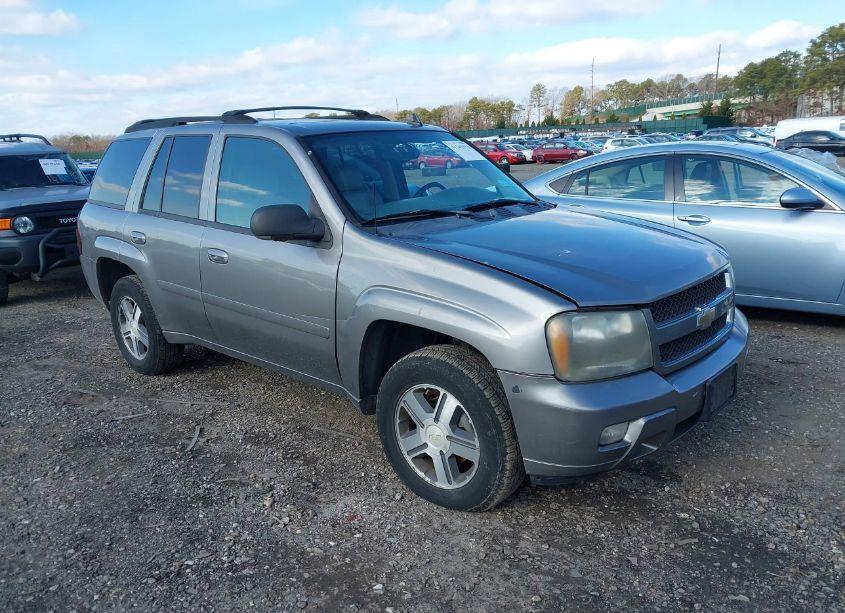 Photo of CHEVROLET TRAILBLAZER LT